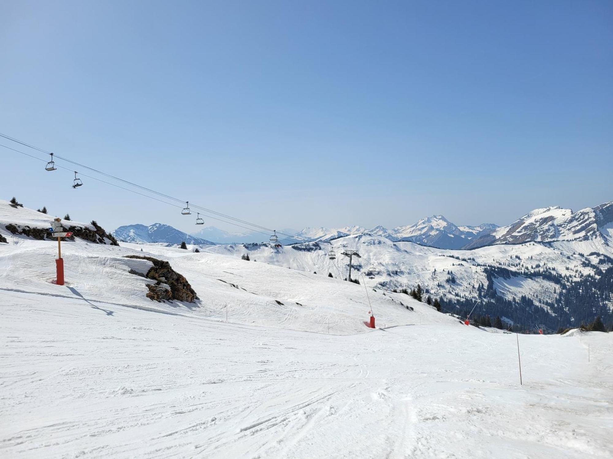 Chalet Cannelle Bed & Breakfast Châtel Eksteriør bilde